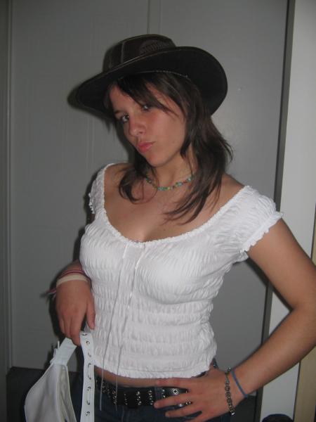 encore avec une petite pause sexy (disant) lol